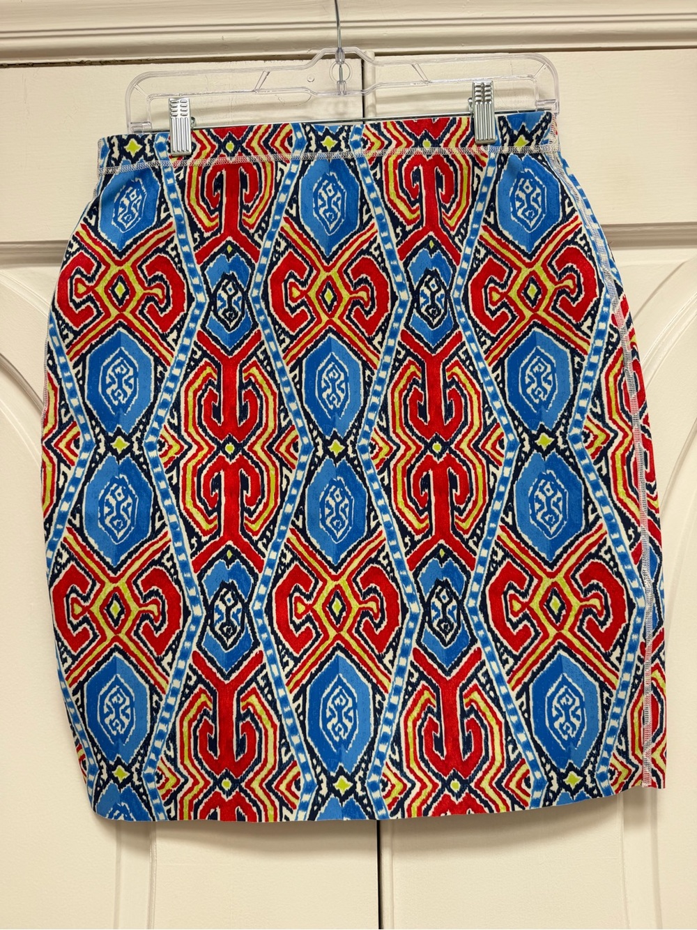 J. McLaughlin Multicolor Geometric Pencil Skirt — Red & Blue